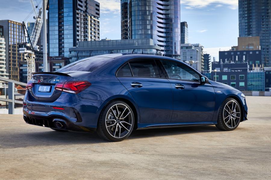  Mercedes-AMG A35 4Matic Sedan (V177) 2020 года  (AU) (фото 22 из 41)